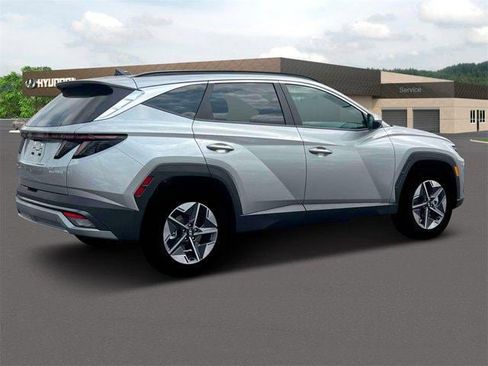 New 2025 Hyundai Tucson SEL image 8