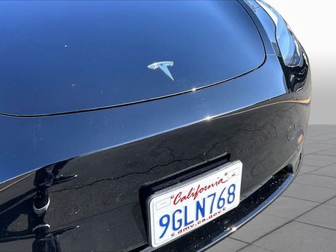 Used 2023 Tesla Model Y AWD image 29