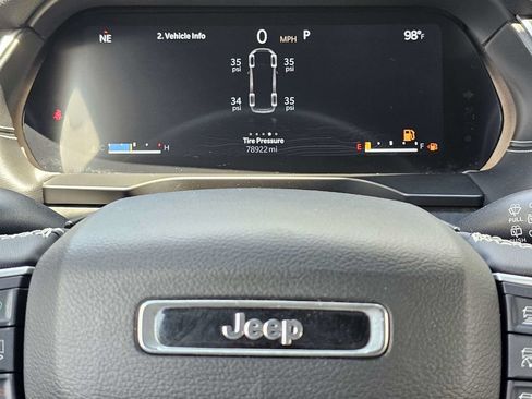 Used 2023 Jeep Grand Cherokee L Laredo AWD/4WD image 25