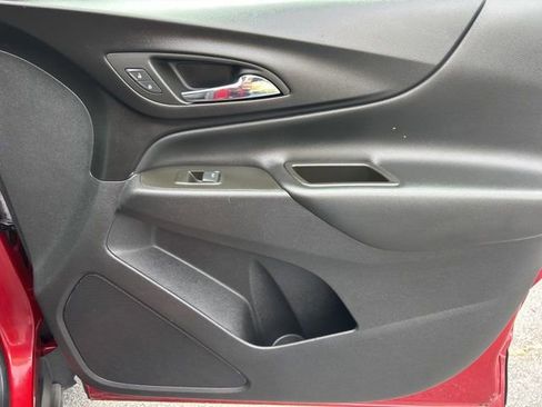 Used 2023 Chevrolet Equinox LT AWD/4WD image 17