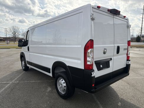 Used 2023 RAM ProMaster 1500 w/ Driver Convenience Group image 5