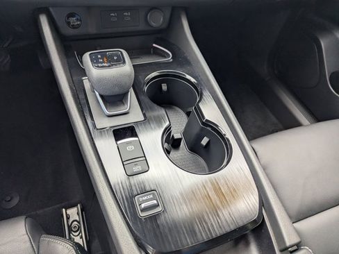 Used 2024 Nissan Rogue SL w/ SL Premium Package image 27