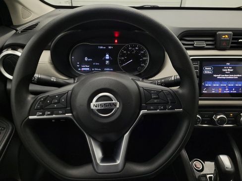 Used 2020 Nissan Versa SV FWD image 22