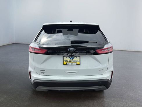 Used 2024 Ford Edge SEL image 4