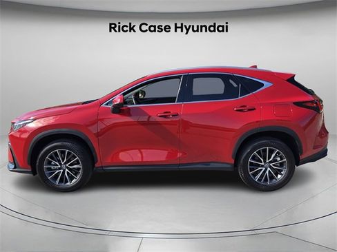 Used 2025 Lexus NX 250 FWD w/ Accessory Package (Z1) image 3