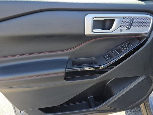 Used 2023 Ford Explorer ST-Line w/ Class IV Trailer Tow Package image 13