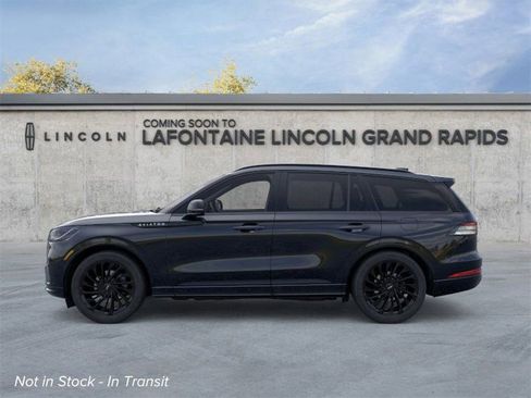 New 2026 Lincoln Aviator Reserve image 3
