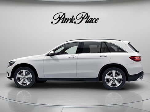 Used 2018 Mercedes-Benz GLC 300 4MATIC image 8