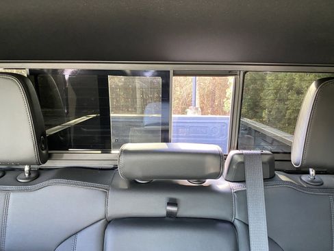 Used 2023 Chevrolet Silverado 3500 High Country image 53