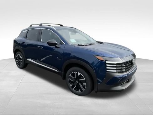 New 2026 Nissan Kicks SV w/ Cold Weather Package AWD/4WD image 8