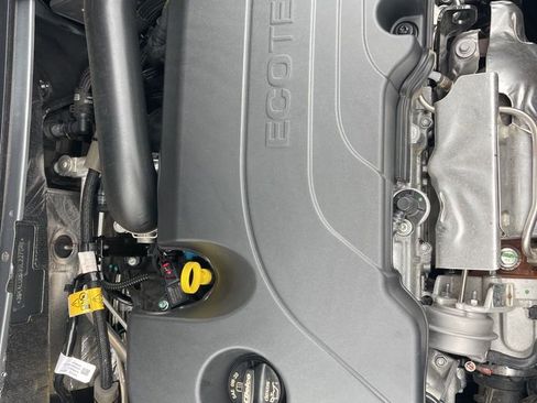 Used 2025 GMC Terrain Elevation image 33