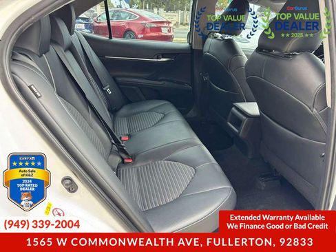 Used 2018 Toyota Camry SE w/ Audio Package FWD image 13