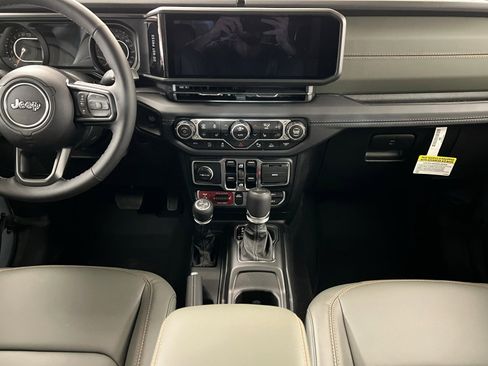 New 2025 Jeep Gladiator Mojave AWD/4WD image 13