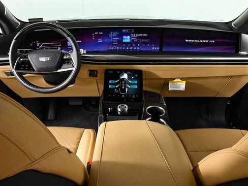 New 2025 Cadillac Escalade IQ Luxury 2 image 20