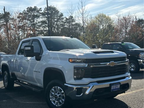 Certified 2024 Chevrolet Silverado 2500 LT AWD/4WD image 28