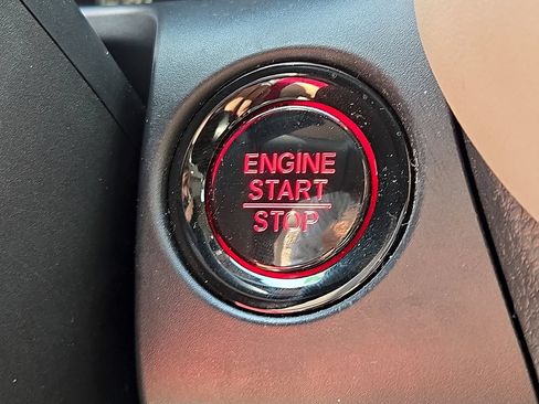 Used 2024 Honda HR-V LX image 23