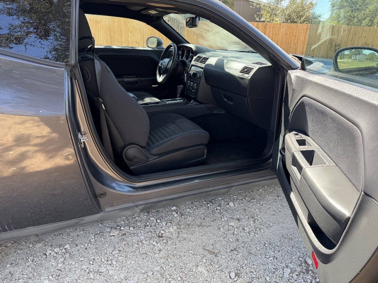 Used 2013 Dodge Challenger SXT RWD image 7