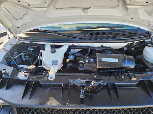 Used 2008 Chevrolet Express 2500 image 18