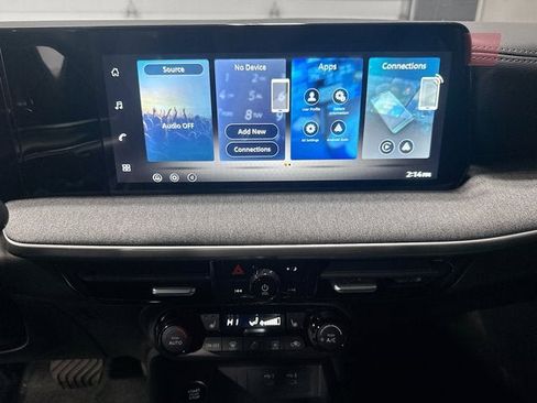 New 2026 Nissan Kicks SV image 13