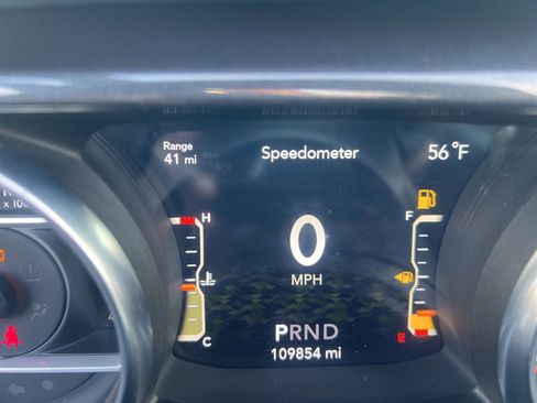 Used 2020 Jeep Wrangler Unlimited Sahara image 36