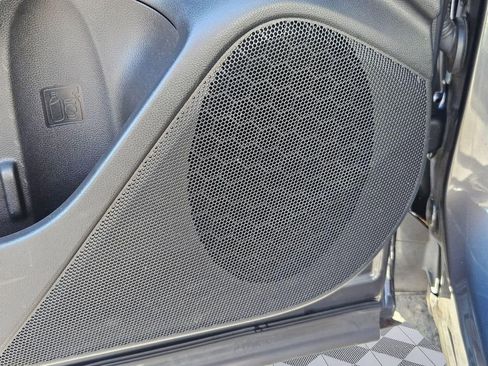 Used 2023 Subaru Forester Premium image 12