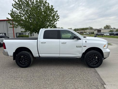 Used 2017 RAM 1500 Big Horn AWD/4WD image 2
