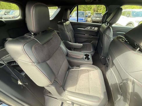 Used 2025 Ford Explorer ST w/ Sun And Sound Package AWD/4WD image 10