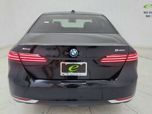 Used 2026 BMW 540i xDrive image 5