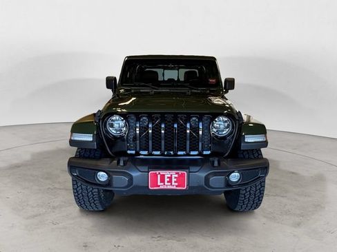 Used 2022 Jeep Gladiator Sport AWD/4WD image 9