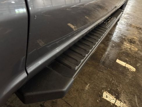 Used 2021 Ford F150 Lariat w/ Equipment Group 502A High image 11