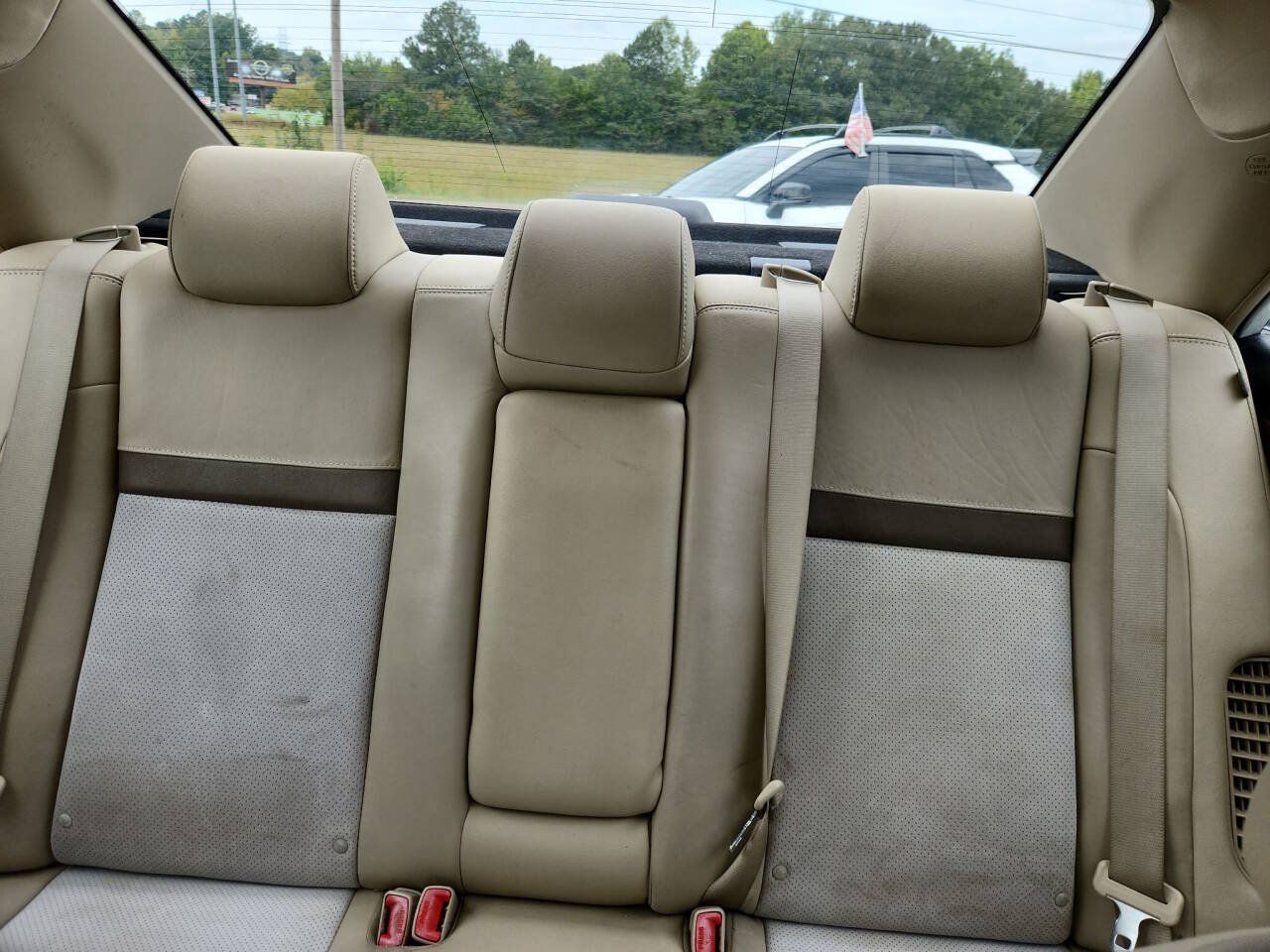 Used 2014 Toyota Camry XLE w/ Leather Package FWD image 13