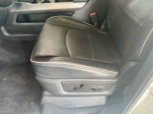 Used 2019 RAM 2500 Laramie AWD/4WD image 19