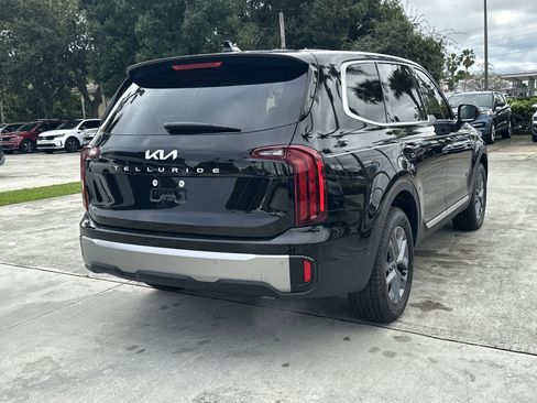 New 2025 Kia Telluride LX image 6