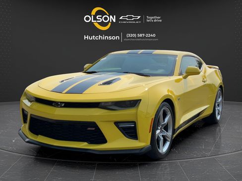Used 2018 Chevrolet Camaro SS RWD image 1