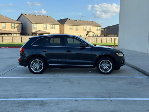 Used 2016 Audi Q5 2.0T Premium Plus w/ Technology Package AWD/4WD image 8