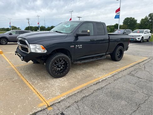 Used 2018 RAM 1500 Tradesman w/ Popular Equipment Group AWD/4WD image 1