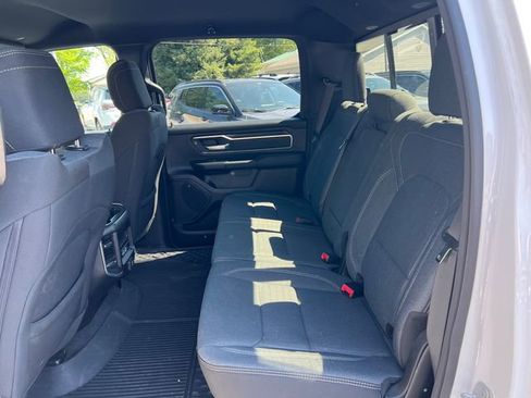 Used 2022 RAM 1500 Big Horn AWD/4WD image 5