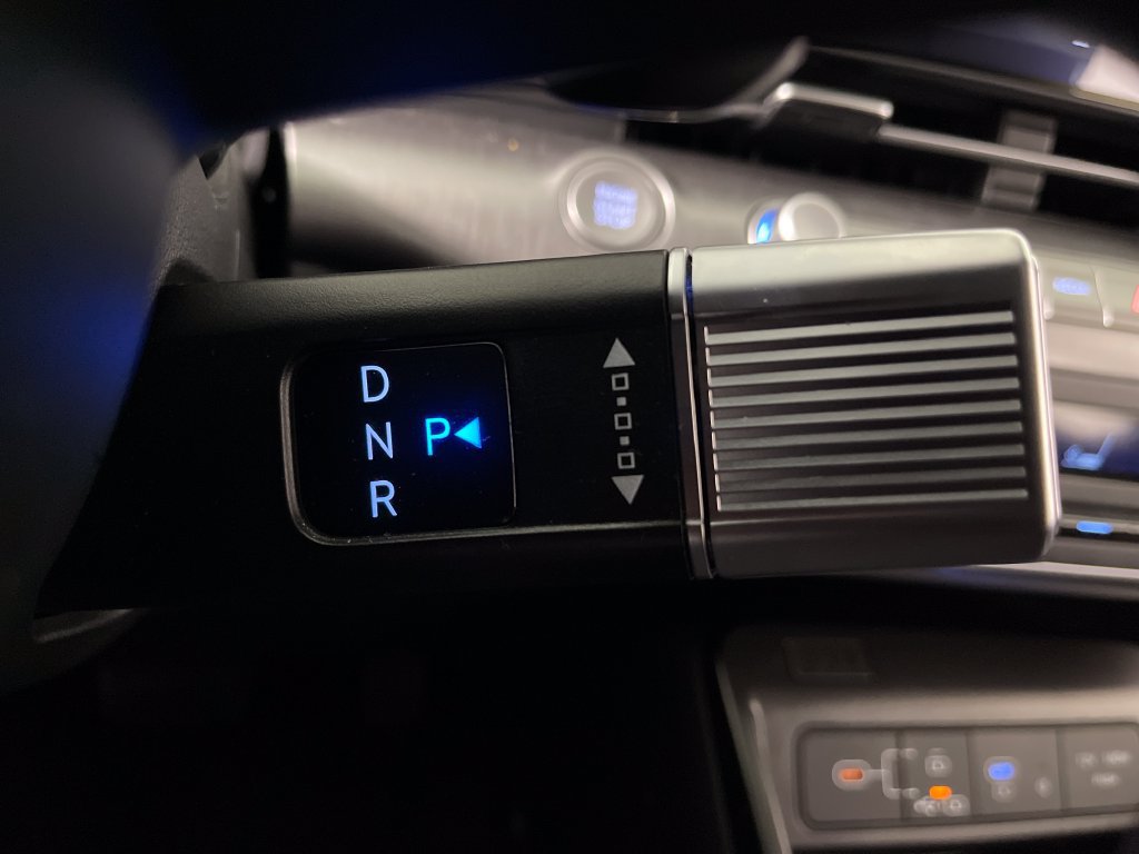 Certified 2024 Hyundai Kona Limited FWD image 26