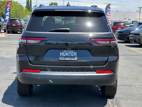 New 2026 Jeep Grand Cherokee L 4WD image 6