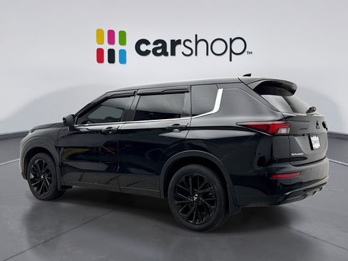 Used 2024 Mitsubishi Outlander SE Black Edition AWD/4WD image 3