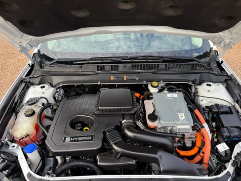 Used 2018 Ford Fusion S FWD image 27