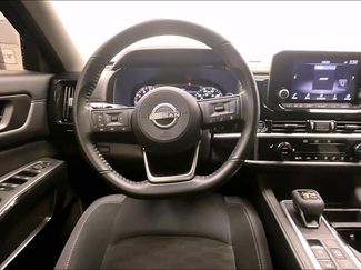 Certified 2024 Nissan Pathfinder SV video 3