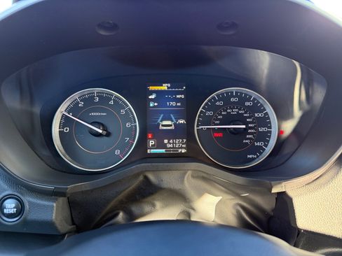 Used 2019 Subaru Crosstrek 2.0i Limited w/ Moonroof Package w/Navigation image 11