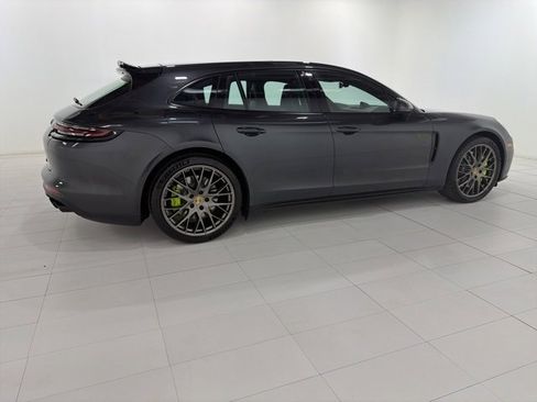 Used 2018 Porsche Panamera 4 image 6