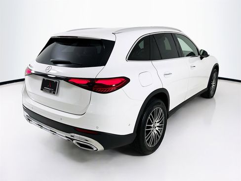 Certified 2025 Mercedes-Benz GLC 300 image 8