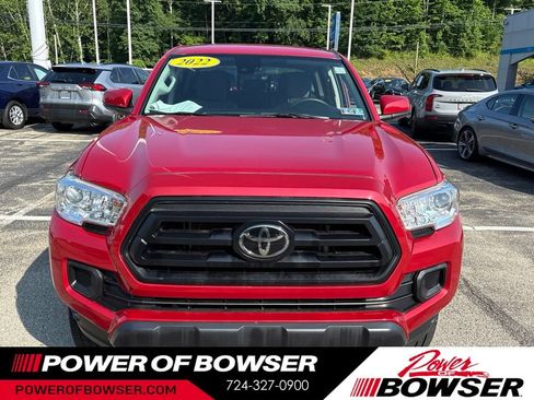 Used 2022 Toyota Tacoma SR AWD/4WD image 8