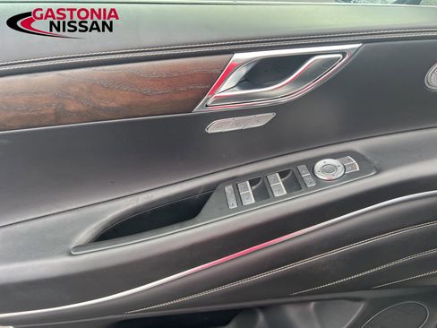 Used 2024 Genesis GV80 2.5T image 13