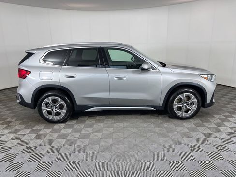 Used 2026 BMW X1 xDrive28i w/ Technology Package AWD/4WD image 4