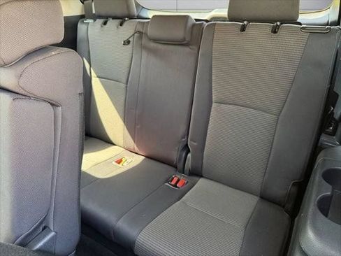 Used 2023 Toyota Highlander L FWD image 76