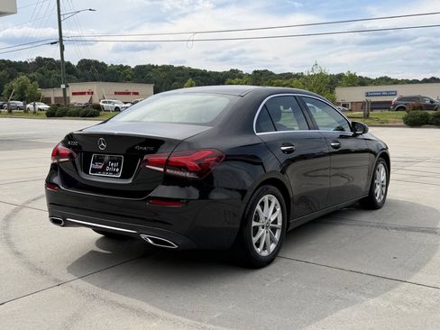 Used 2019 Mercedes-Benz A 220 4MATIC image 14